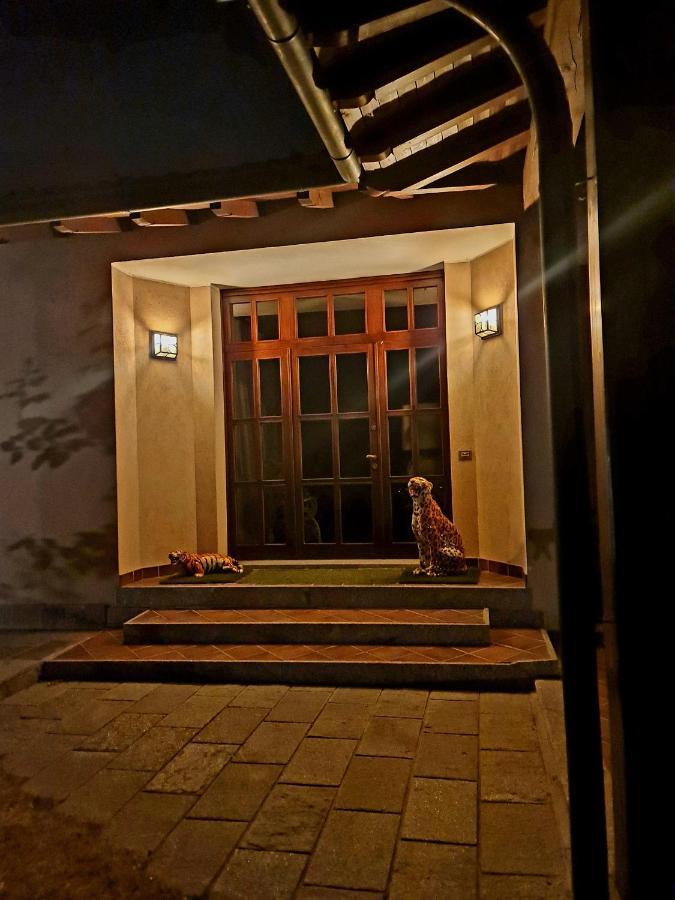 B&B Margot Albavilla Εξωτερικό φωτογραφία